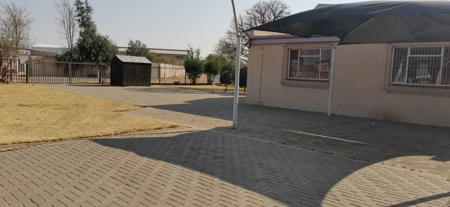 To Let commercial Property for Rent in Voorspoed Free State